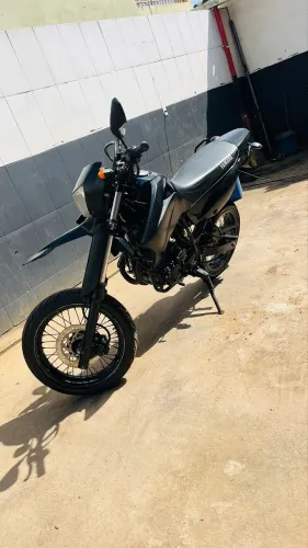 XTZ LANDER SERIE ESPECIAL 250X MOTARD