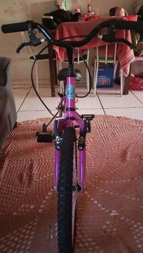 Bicicleta aro 20 menina não entrego