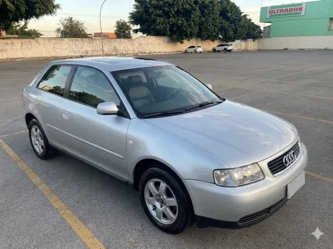 Audi A3 1.8 3P Aut. 1998