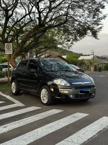 Fiat Punto Essence 1.6 Flex 16V 5P 2015
