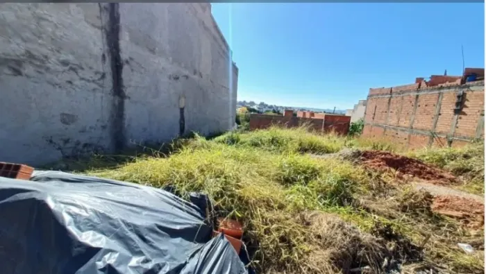 Terreno de 6 x 25 m no São Bento 2, perto do horto. Aceita terreno + construção Caixa.