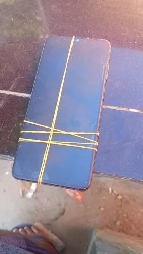 Celular mato e22 está só com a tela ruim display