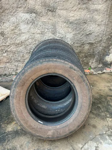 4 Pneus 265/65/17