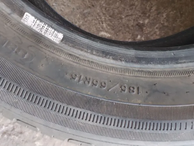 Pneu 185 65 15
