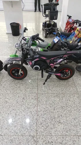 Moto elétrica infantil
