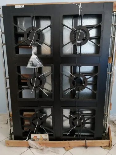 ? **OPORTUNIDADE - FOGÃO INDUSTRIAL 6 BOCAS COM FORNO** ?  Vendo **fogão industrial de 6