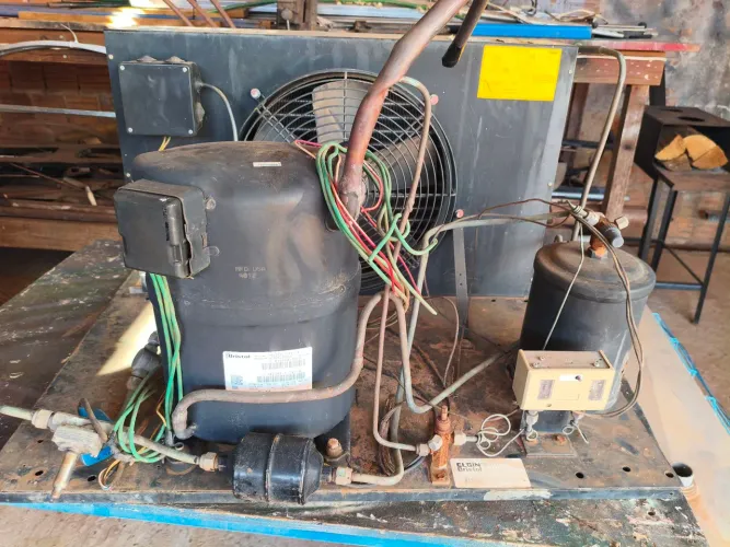 Motor de câmera fria whatsapp *