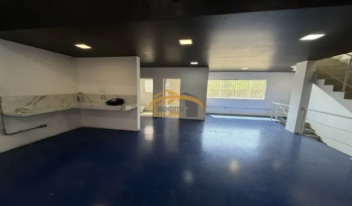 Galpão comercial à venda ou locação no Centro de Osasco - 550m² - Piso Principal - Piso In