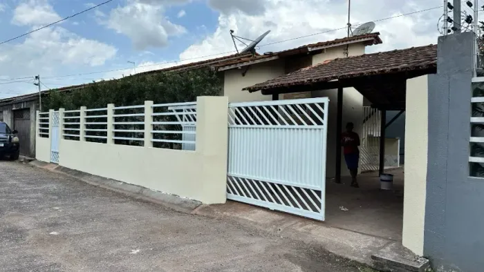 ALUGUEL - CASA EM CASTANHAL COM 3 QUARTOS