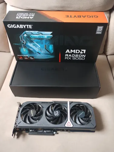 PLACA DE VÍDEO RX 9050 8GB