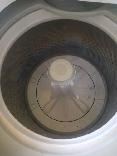 Vendo máquina de lavar, Brastemp está funcionando normalmente, só está com vazamento .