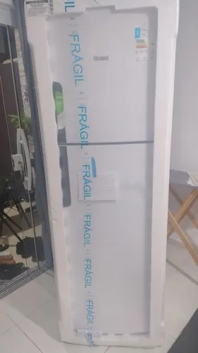 Geladeira Consul nova na caixa 386l