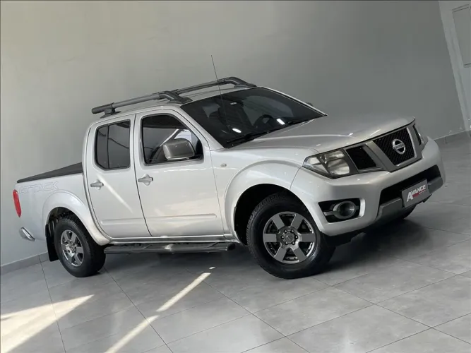 Nissan Frontier SV Attack CD 4X2 2.5 TB Diesel 2014