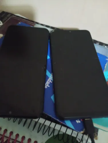 Vendo Galaxy a 10s e Galaxy a20 ambos com defeito.