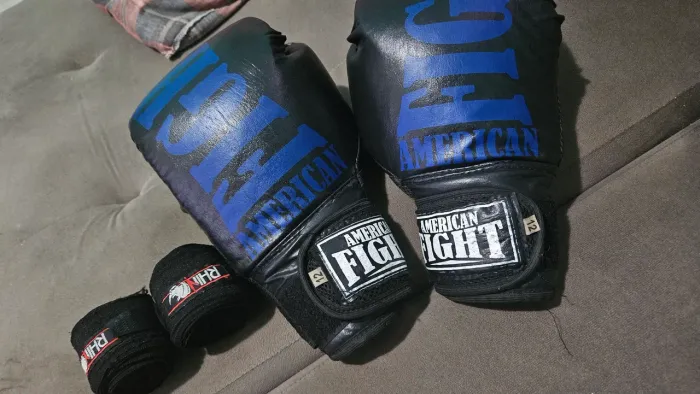 Luvas de boxe + bandagem de 5 metros