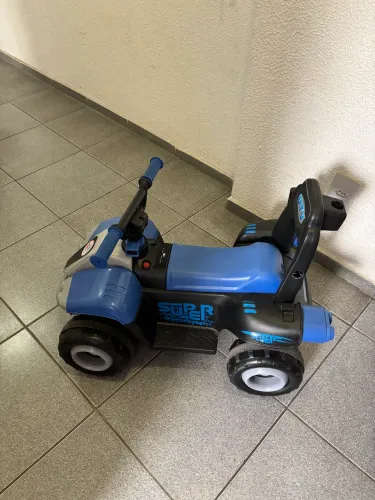 Motocicleta elétrica infantil