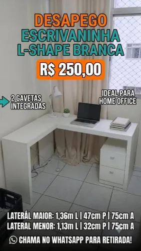 Escrivaninha de canto