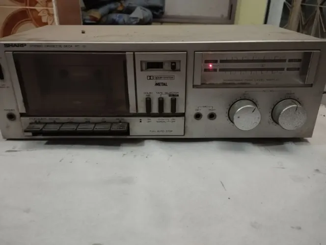 Tape deck Sharp RT-10 retrô