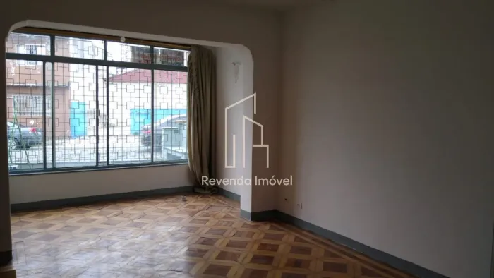 Casa Comercial para Locação na Vila Bertioga, São Paulo-SP: 4 Quartos, 1 Sala, 1 Banheiro,