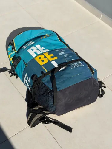Kite North Rebel 12m + Barra Original + Mochila | Excelente custo-benefício