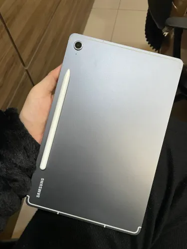 Tablet Samsung Galaxy Tab S10 FE+ WiFi, 128GB, 8GB, Tela 13.1" 90Hz, S Pen e Capa Inclusas