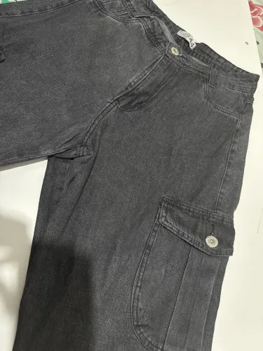 calça jeans cargo