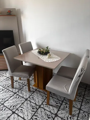 Vende se mesa