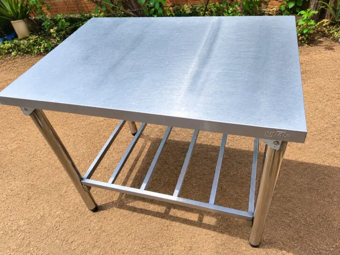 Mesa de inox 1 metro