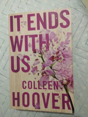 Livro Inglês -It Ends with Us Colleen Hoover.