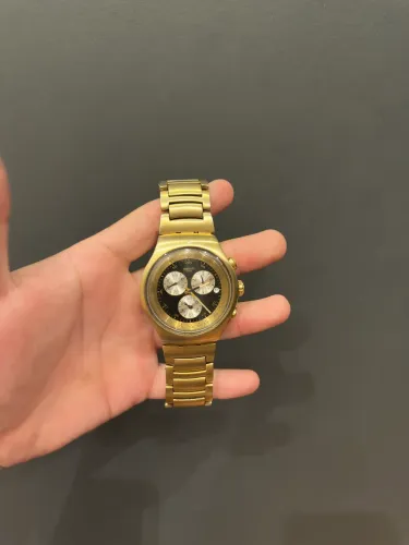 Swatch cara preta 