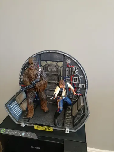 Diorama Millenium Falcon Star Wars - 1/10