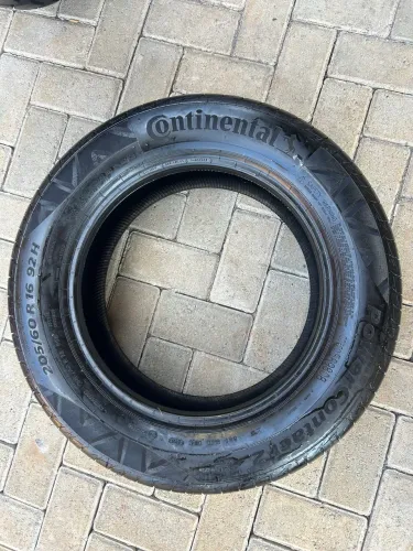 Pneu 205/60 Aro 16 Continental