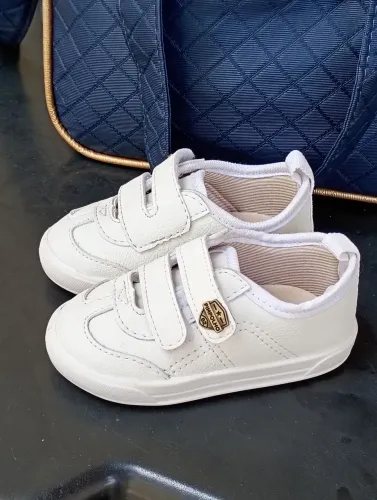 Tênis Branco Bebê 1 ano
