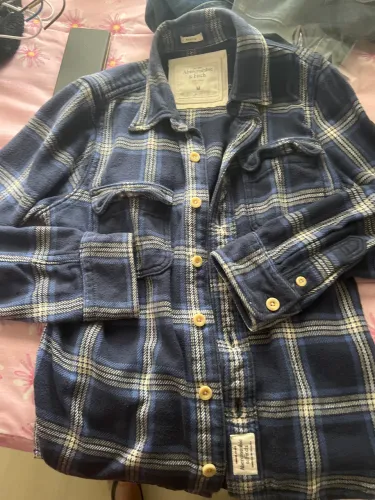 Camisa camuflada Abercrombie