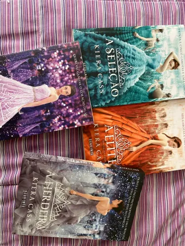 4 Livros da Série - A Seleção