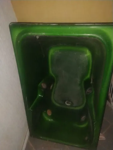Vende-se banheira hidromassagem usada poucas vezes