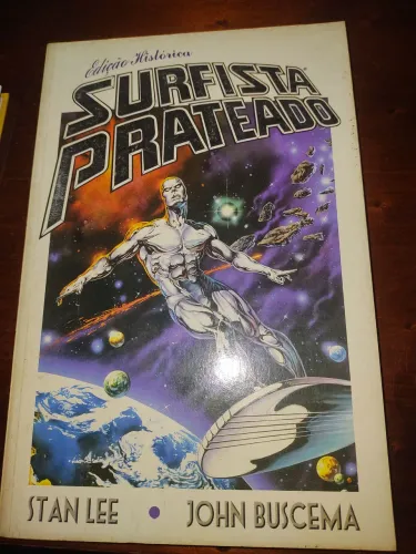 Surfista prateado