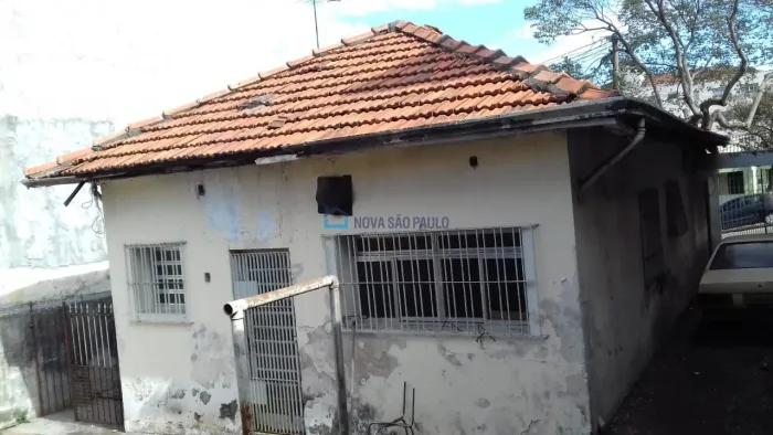 Terreno 10x30 próximo ao Metrô Ipiranga.