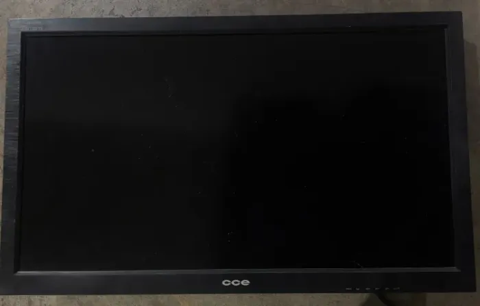 TV CCE LED 32 POLEGADAS