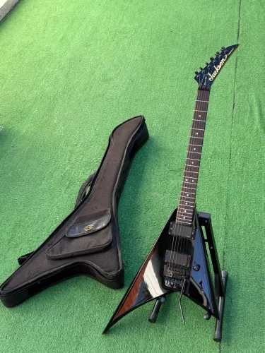 Guitarra Jackson Randy Rhoads EX Professional Japonesa + upgrades e semicase