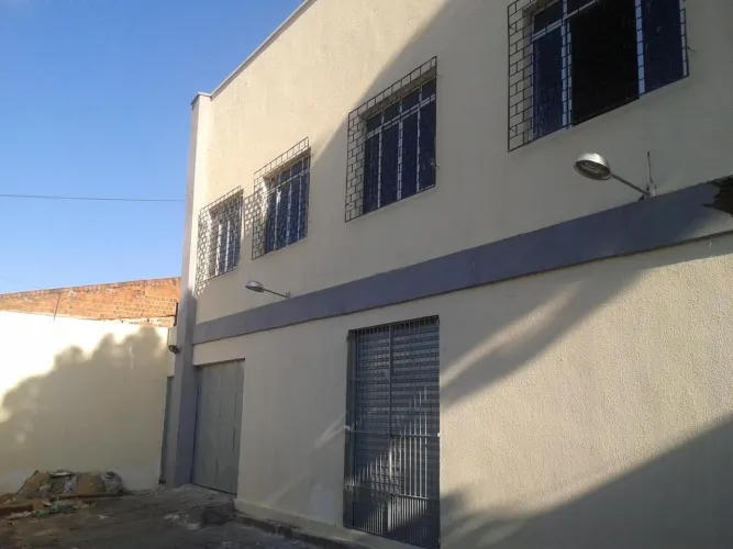 Alugo Galpão 450 m2 Serrinha próx. Aeroporto
