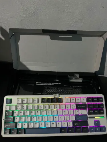 Teclado Mecânico Sem Fio Aula F87 - Compacto, RGB e de Alta Performance