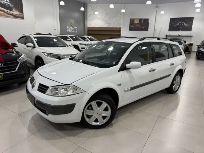 Renault Megane Grand Tour Dynam. Hi-flex 1.6 16V 2011