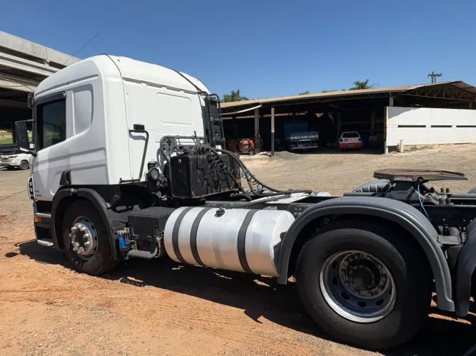 Cavalo Scania P360
