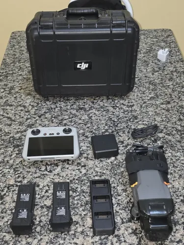 Vendo Drone Mavic 3 pro zerado