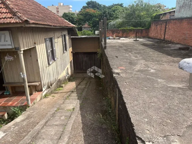TERRENO NA BOM JESUS