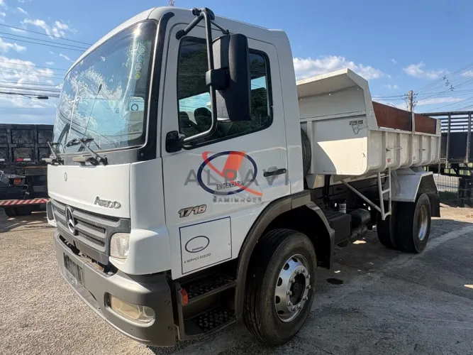 Mercedes Benz Atego 1718 2012 Caçamba