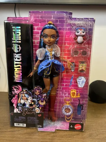 Boneca Monster High Robecca Steam core g3 lacrada na caixa 