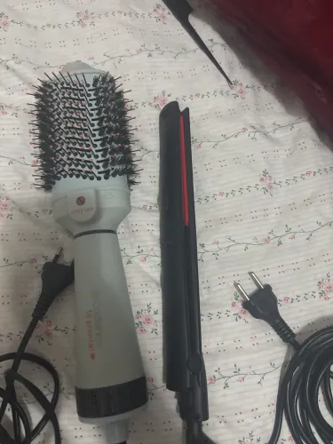 Kit Escova secadora bivolt Cadence: tô pronta! E chapinha Red ion gama