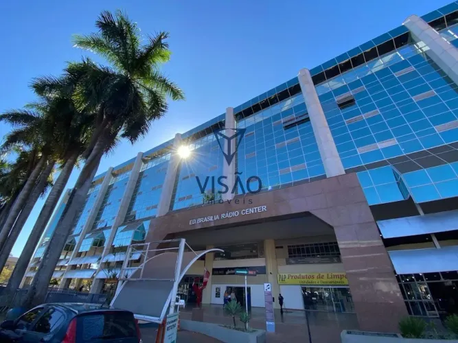 Asa Norte Sala com banheiro privativo
